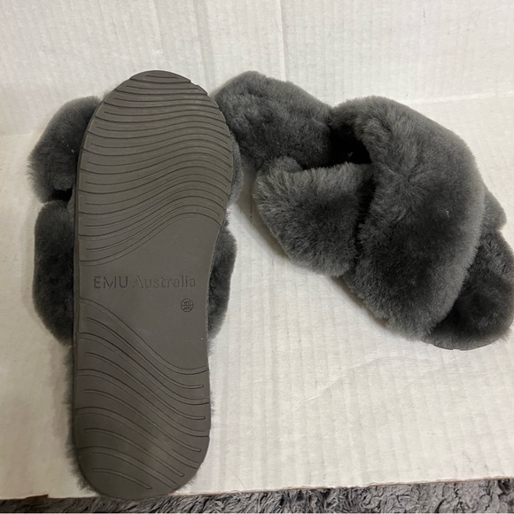 1. EMU Australia Mayberry  Sheepskin Slippers - Picture 12 of 16